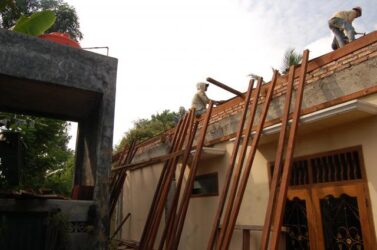 Jasa Pasang Keramik, Pintu, Jendela, Dll Cepat Murah