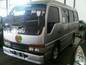 Dijual Elf Microbus NHR 55 Th 2005
