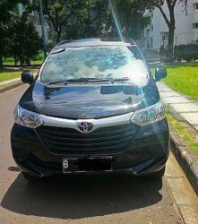Dijual Toyota Grand New Avanza 2015 Hitam Tipe E Manual
